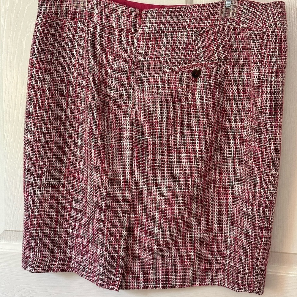 Kenar Red and White Tweed Skirt - Picture 2 of 9